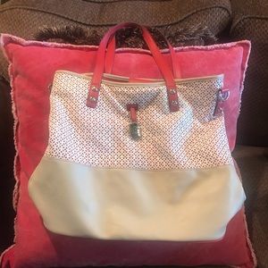 Jessica Simpson purse.